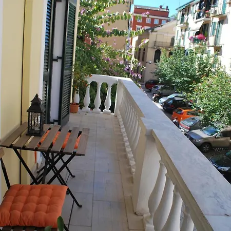 Lilliput Corfu Old Town דירה